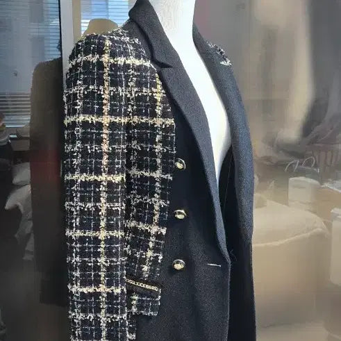 [BUNJANG] EGOIST Tweed Black Gold Button Jacket / [EGOIST] 에고이스트 트위드 블랙 금장 버튼 자켓