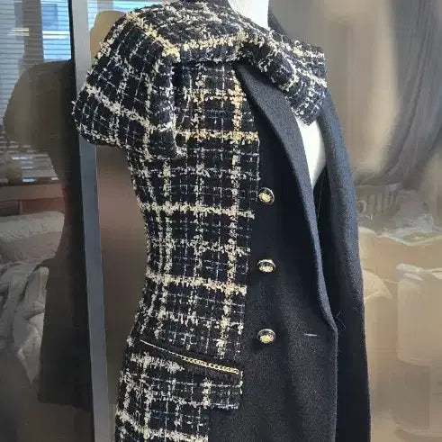 [BUNJANG] EGOIST Tweed Black Gold Button Jacket / [EGOIST] 에고이스트 트위드 블랙 금장 버튼 자켓