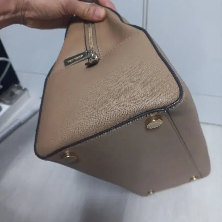 [BUNJANG] Michael Kors Saffiano Leather Tote Bag - Beige / 마이클코어스 사피아노가죽 토트백. 베이지