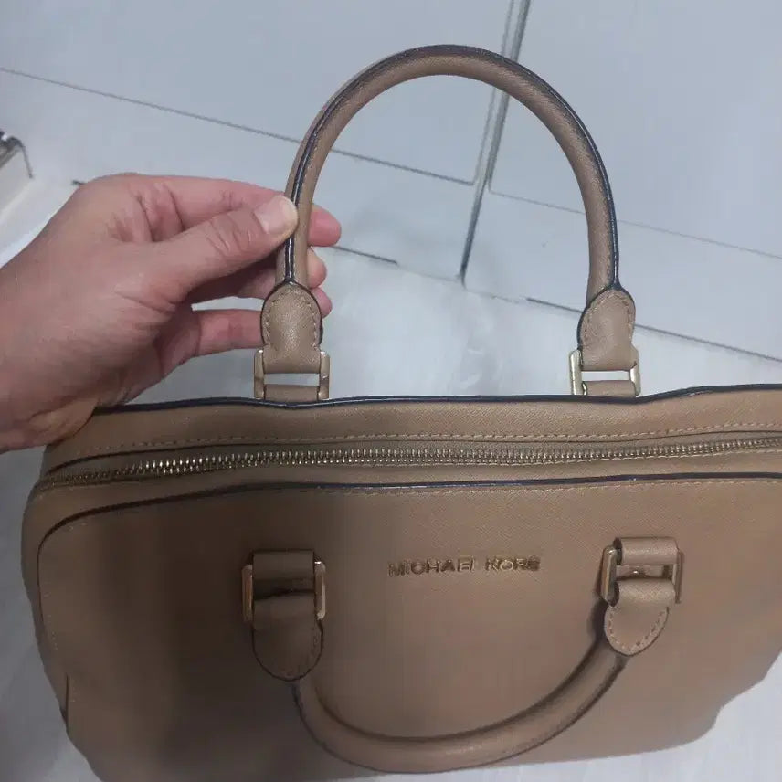 [BUNJANG] Michael Kors Saffiano Leather Tote Bag - Beige / 마이클코어스 사피아노가죽 토트백. 베이지