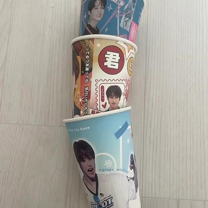 [BUNJANG] Stray Kids Lee Know Birthday Cafe Cup Holder / 스트레이키즈 리노 이민호 생일카페 생카 컵 홀더 판매