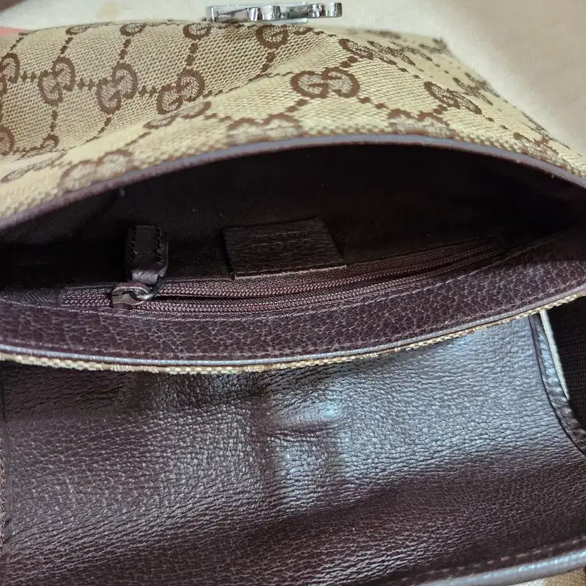[BUNJANG] Gucci GG Logo Belt Bag / 구찌 GG 로고 힙색 벨트백