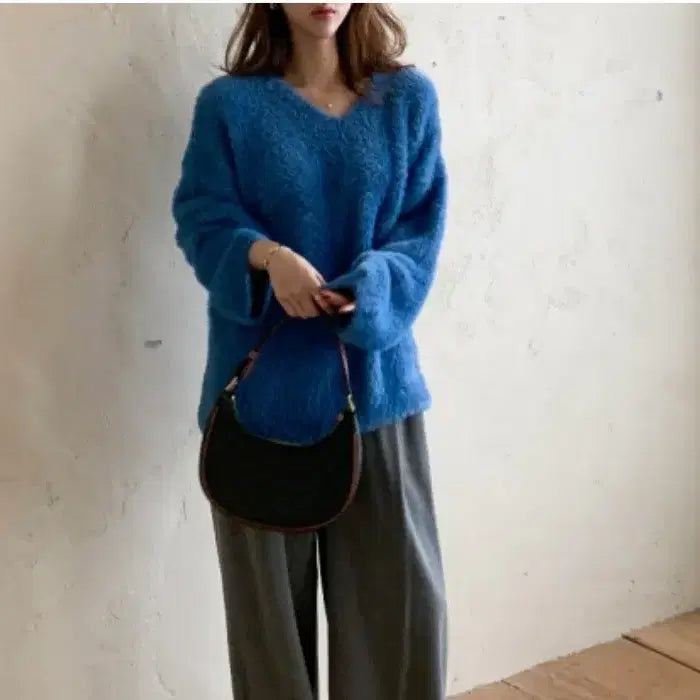 [BUNJANG] Lovemin Bodle Loose Knit Sweater / 러브민 보들 루즈 니트 프랜치블루 브라우니