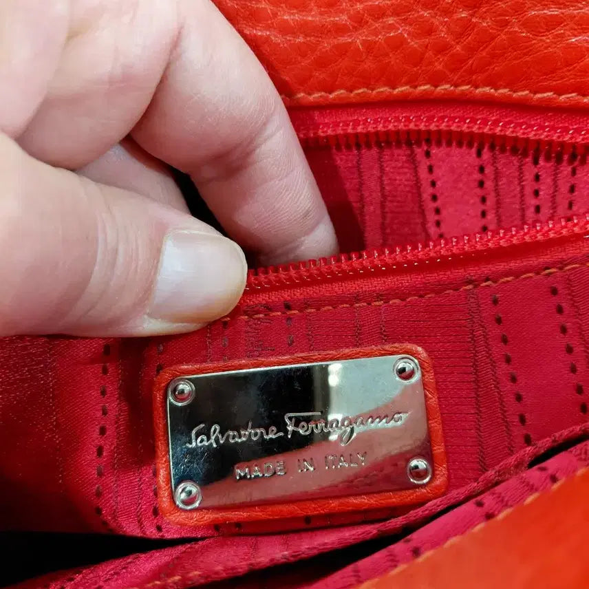 [BUNJANG] Ferragamo Orange Shoulder Bag / 페라가모 오렌지 숄더백
