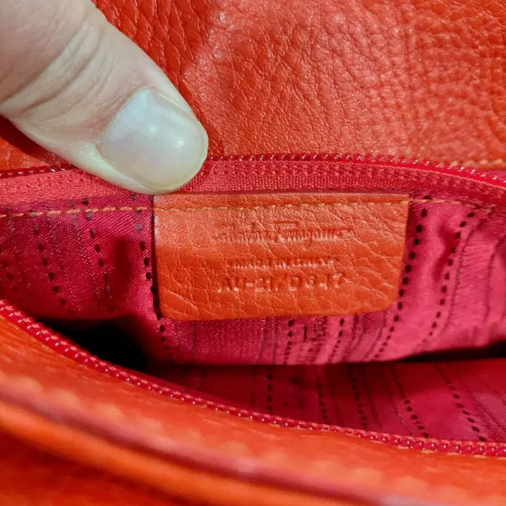 [BUNJANG] Ferragamo Orange Shoulder Bag / 페라가모 오렌지 숄더백