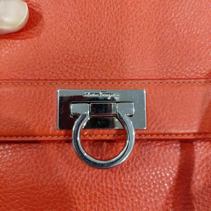 [BUNJANG] Ferragamo Orange Shoulder Bag / 페라가모 오렌지 숄더백