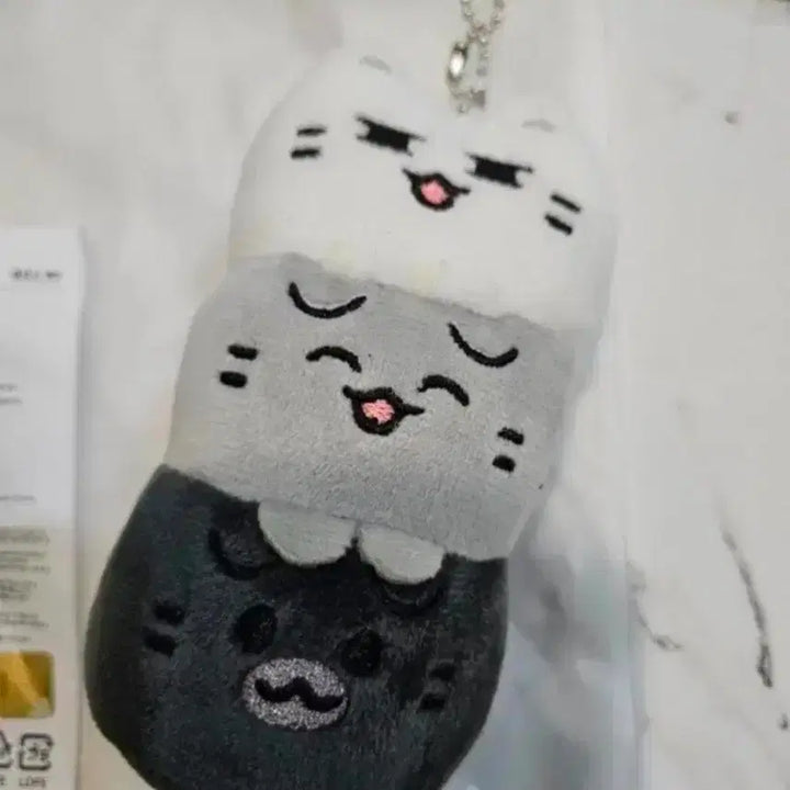 [SOLD OUT] 새상품) 세븐틴 문준희 열닫잠 키링 판매합니다