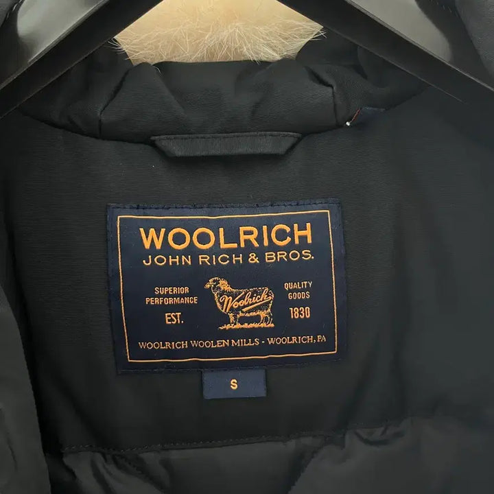 [SOLD OUT] 울리치 WOOLRICH 여성 패딩 S사이즈