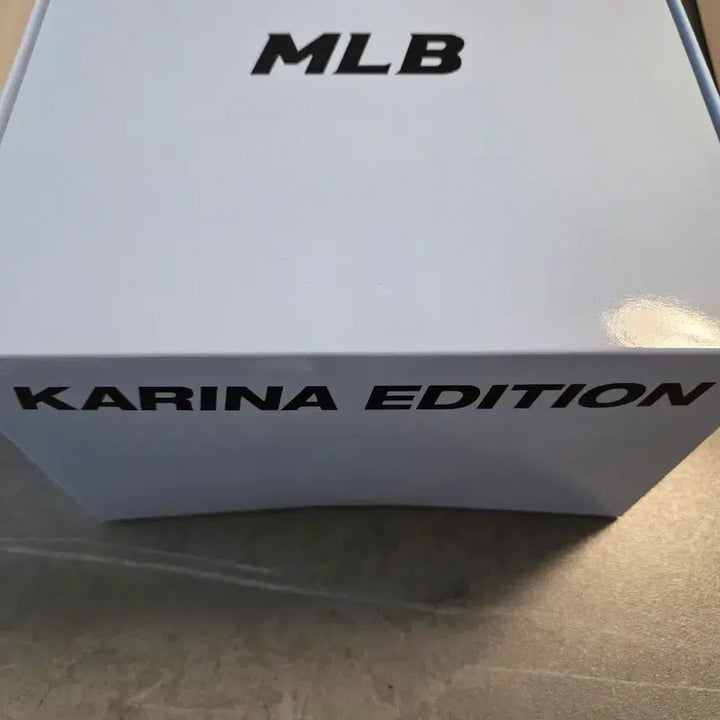 [BUNJANG] MLB Karina Signature Unstructured Ball Cap Black / MLB x 카리나 시그니처 언스트럭쳐 볼캡 블랙