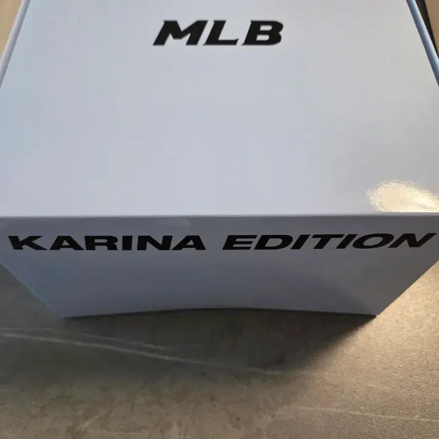 [BUNJANG] MLB Karina Signature Unstructured Ball Cap Black / MLB x 카리나 시그니처 언스트럭쳐 볼캡 블랙