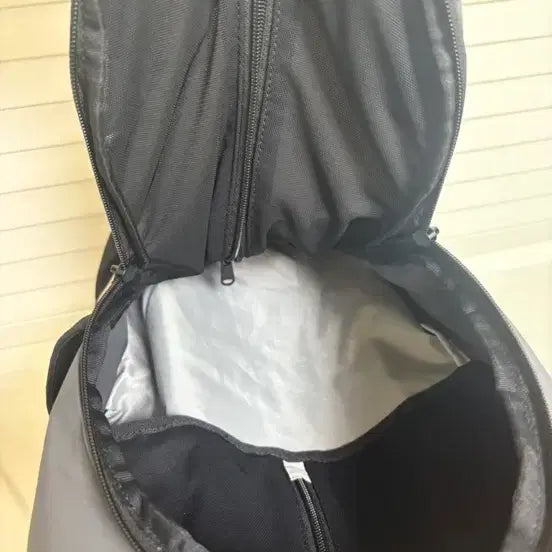 [BUNJANG] Salomon Quicklace LT Backpack Light Gray / 살로몬 퀵레이스 LT 백팩 라이트 그레이