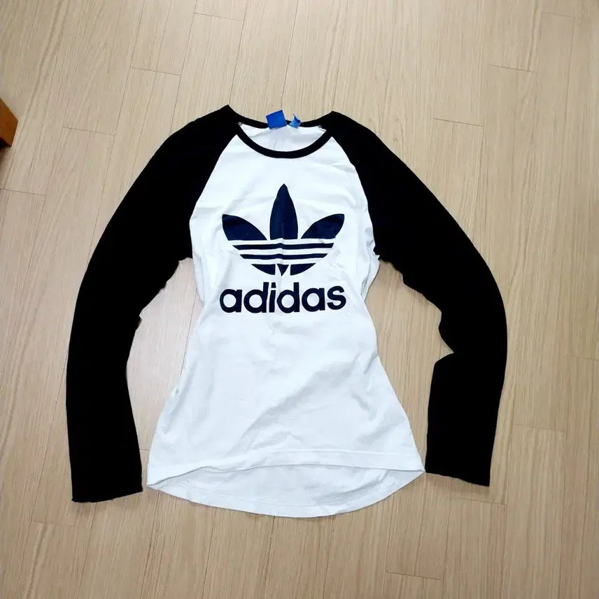 [BUNJANG] Adidas Sleeve Dark Blue Top / 아디다스 슬리브 다크블루