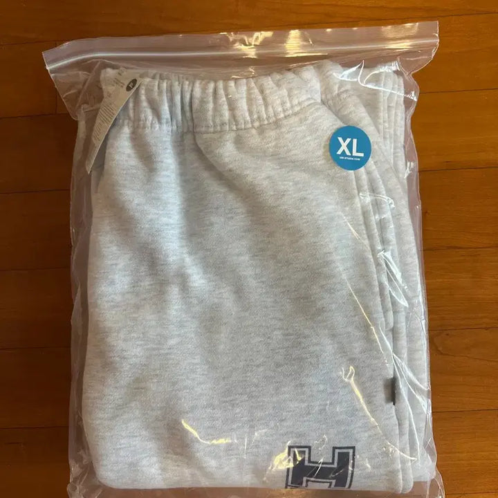 [SOLD OUT] (XL) 아이앱 스튜디오 iab 로고 스웻팬츠 라이트 그레이