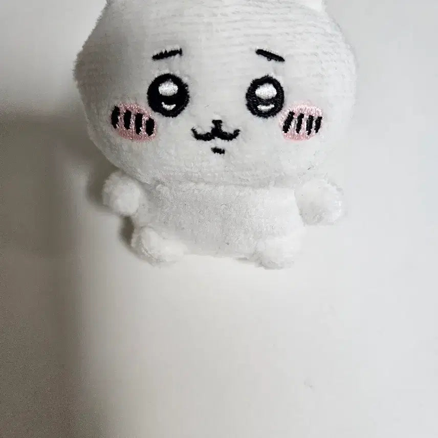 [BUNJANG] Muunjakgwi Chiikawa Sitting Nui Plush Doll / 먼작귀 치이카와 앉은누이 인형