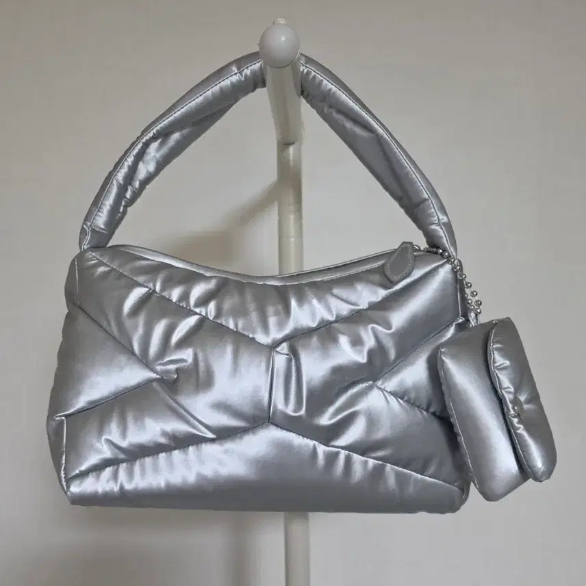 [BUNJANG] Vunque Orbit Comforter Shoulder Medium Silver Bag / 분크 새상품_오르빗 컴포터 숄더 미듐 실버
