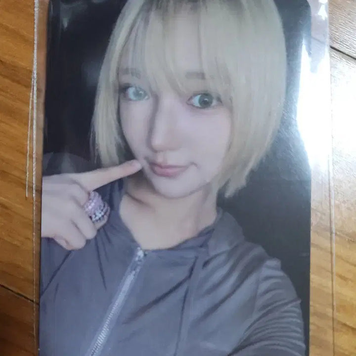 [BUNJANG] Kiki Jiyu Delulu Photocard / [판매] 키키 지유 delulu 공방포카