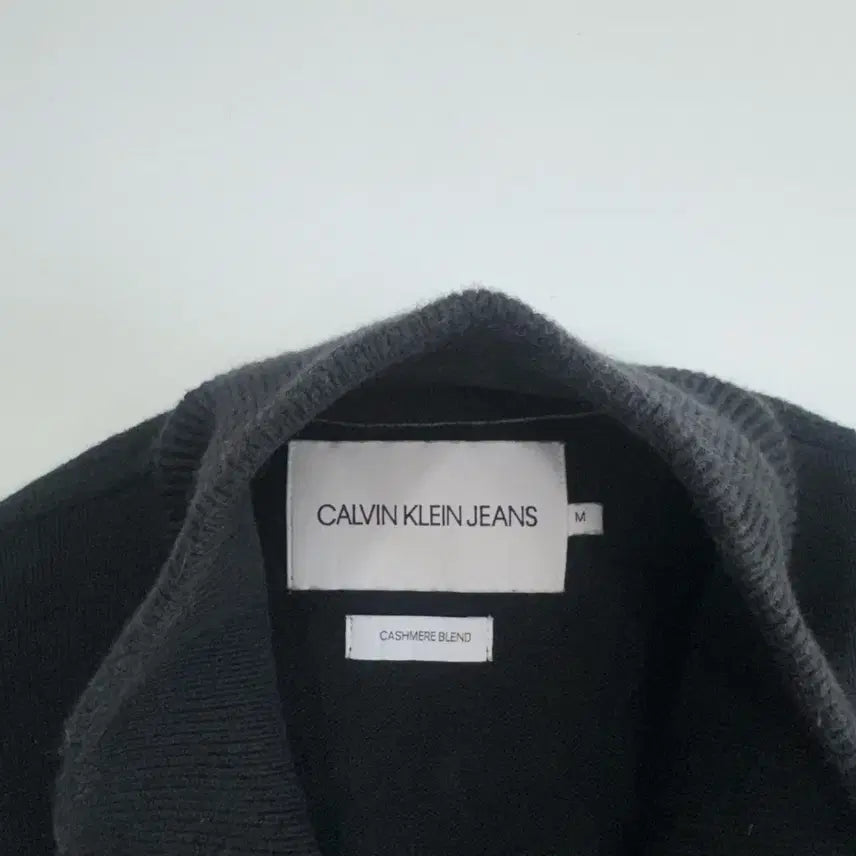 [SOLD OUT] Calvin Klein jeans 켈빈클라인 블랙 니트 집업