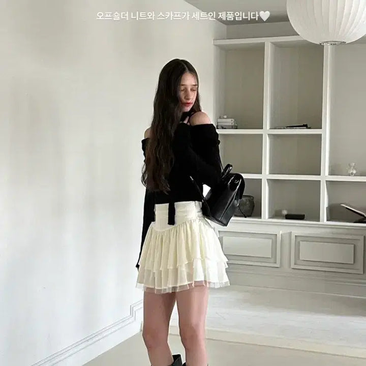 [BUNJANG] Not Your Rose Petal Knit Ivory Sweater / 낫유어로즈 니트 petal knit ivory
