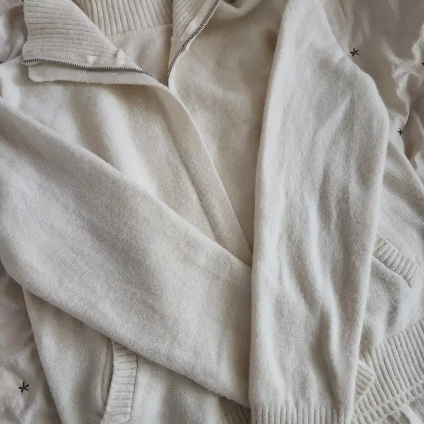 [BUNJANG] Two-Way Half-Zip Knit Sweater / 투웨이 하프집업 니트