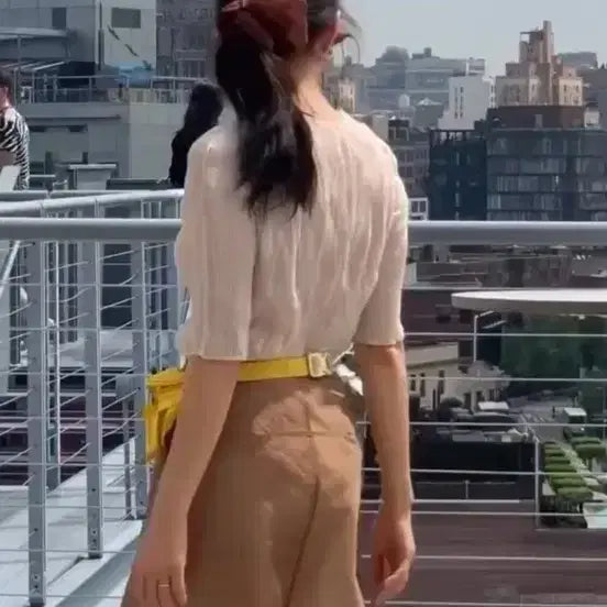 [BUNJANG] Farven Pleated Blouse / farven pleated blouse