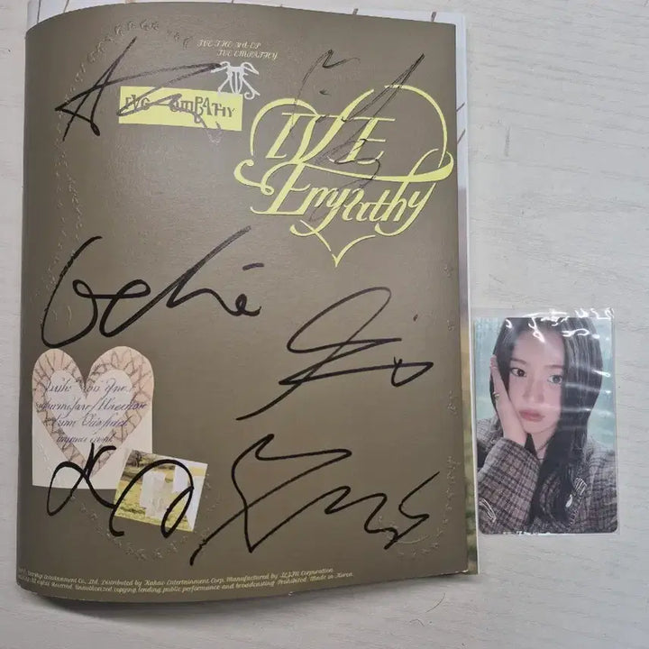 [BUNJANG] IVE Empathy Signed Album / 아이브 IVE Empathy 앨범 친필싸인