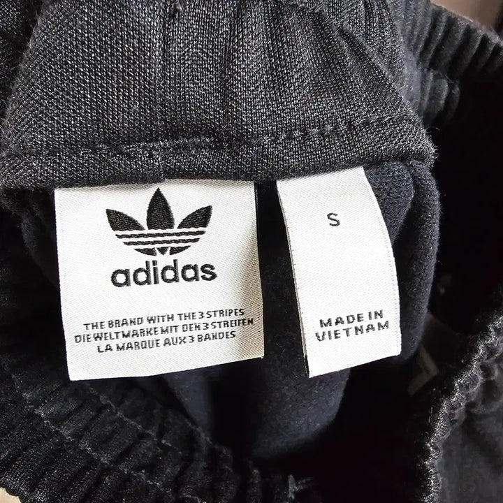 [BUNJANG] Adidas Three Stripes Training Pants - Black (Size S) / 아디다스 삼선 트레이닝 바지 블랙S