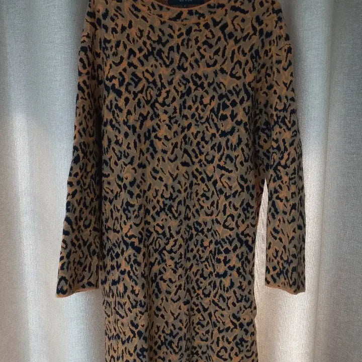 [BUNJANG] On&amp;On Leopard Wool Knit Dress / 온앤온 레오파드 울 니트 원피스
