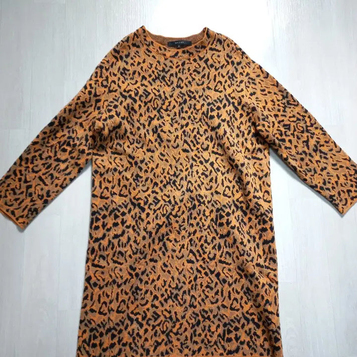 [BUNJANG] On&amp;On Leopard Wool Knit Dress / 온앤온 레오파드 울 니트 원피스