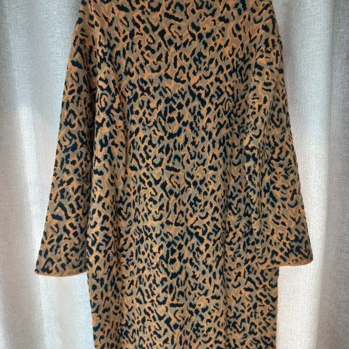 [BUNJANG] On&amp;On Leopard Wool Knit Dress / 온앤온 레오파드 울 니트 원피스