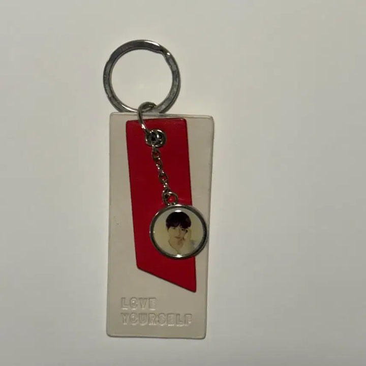 [BUNJANG] BTS V Kim Taehyung Love Yourself Concert Keyring / [공식] BTS 방탄소년단 럽셀콘 V 김태형 키링