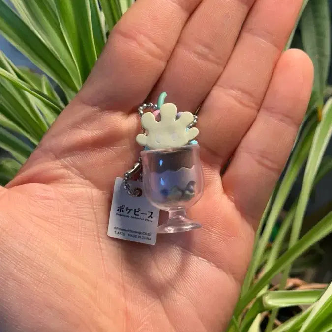 [BUNJANG] Pokemon Center Milmilk Dessert Parfait Keychain / 포켓몬센터 한정 가챠 마밀크 디저트 파르페 키링