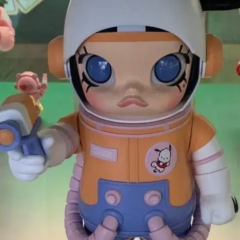 [SOLD OUT] [BUNJANG] Popmart Molly 400 Space Molly Pochacco Figure / 팝마트 몰리 400 스페이스몰리 산리오 포차코