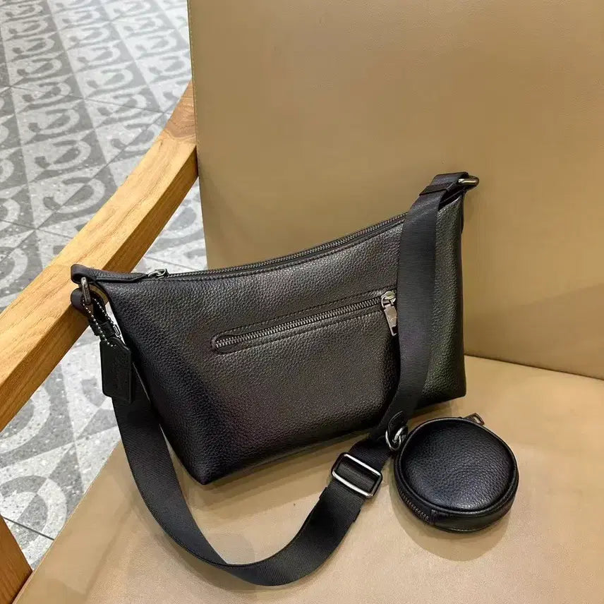 [BUNJANG] Coach All Over Pin Trumpet Hobo Shoulder Bag / 코치 남성 올오버 핀 트럼펫 호보 숄더 또는 크로스