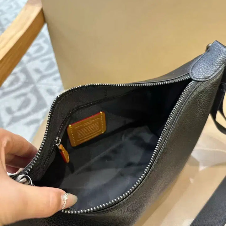 [BUNJANG] Coach All Over Pin Trumpet Hobo Shoulder Bag / 코치 남성 올오버 핀 트럼펫 호보 숄더 또는 크로스