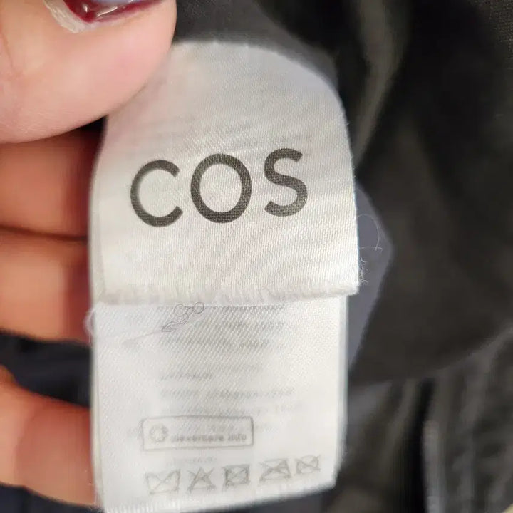 [SOLD OUT] COS 퀼팅 숄더백 블랙