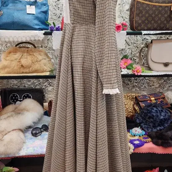 [BUNJANG] MELTIE Long Dress (Size 55) / MELTIE 고급 롱원피스(55)