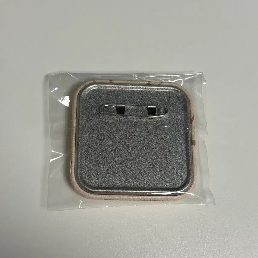 [SOLD OUT] 앙스타 중스타 부쿠부 뱃지 에이치 판매