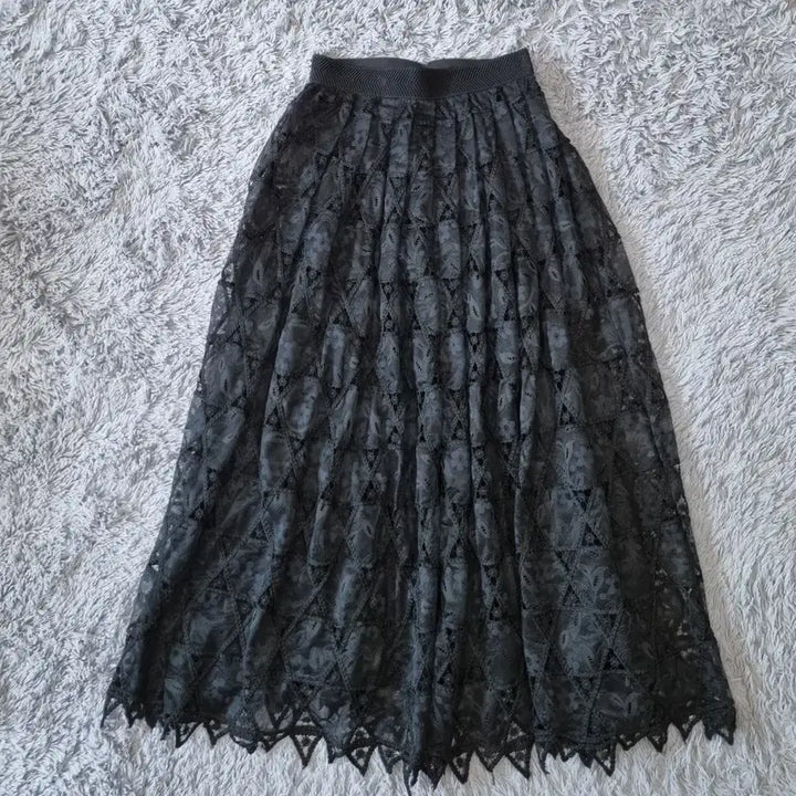 [BUNJANG] Pageyou Black Lace Long Skirt / 페이지유 블랙 레이스 롱 스커트