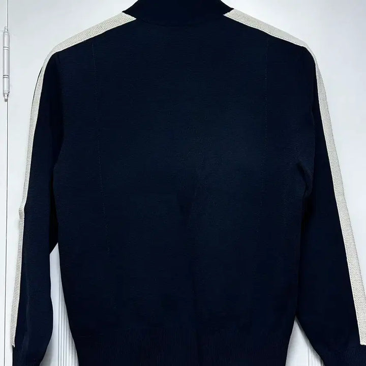 [SOLD OUT] cos 컨트래스트 스트라이프 니티드 트랙 재킷