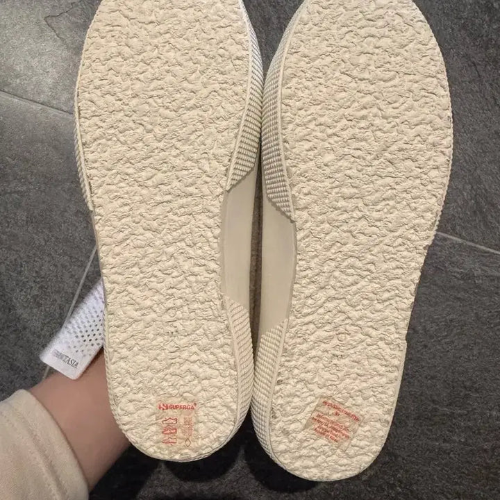 [BUNJANG] Superga Wool Sneakers / 2750 wool 수페르가 모재질 스니커즈 240(새거)