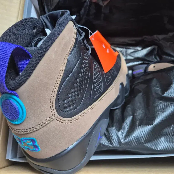 [BUNJANG] Jordan 9 Light Olive Basketball Shoes / 조던 9  라이트올리브 275