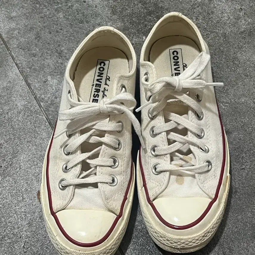 [BUNJANG] Converse Chuck Taylor Low Ivory Sneakers / 컨버스 척테일러 로우 아이보리 스니커즈 235 교신 가능