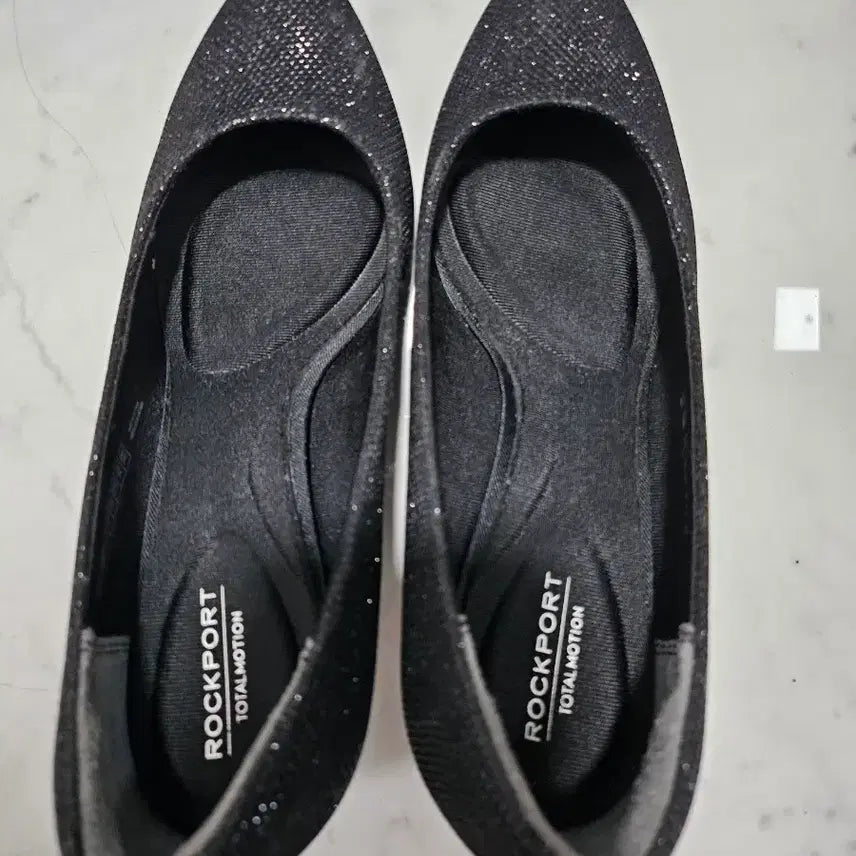 [BUNJANG] Rockport Black Cubic Embellished Heels (Size 240) / 락포트 블랙 큐빅 반짝이 구두 사이즈 240