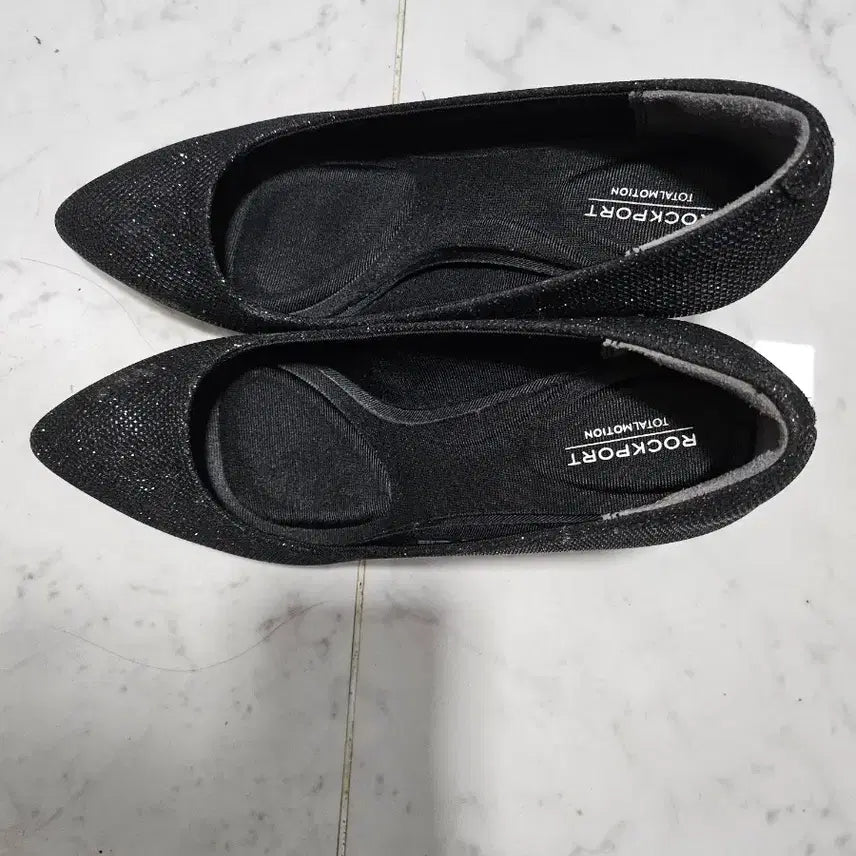 [BUNJANG] Rockport Black Cubic Embellished Heels (Size 240) / 락포트 블랙 큐빅 반짝이 구두 사이즈 240