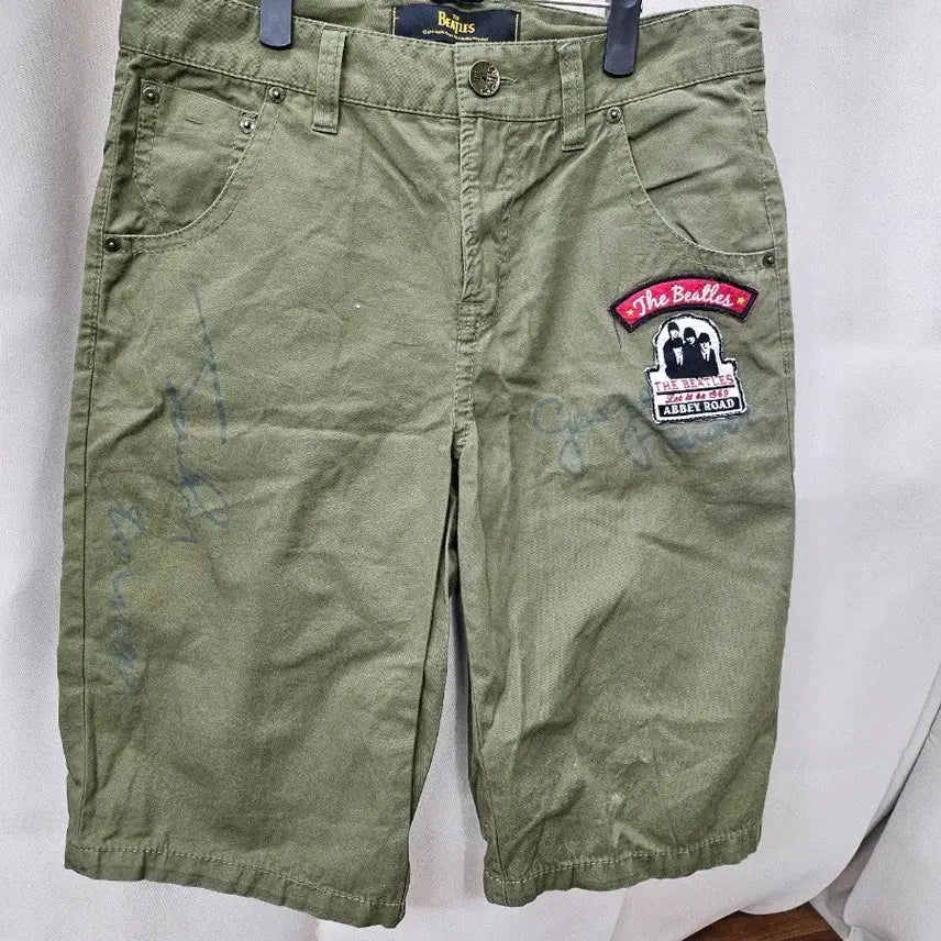 [BUNJANG] The Beatles Khaki Shorts / The Beatles 비틀즈 카키색 반바지