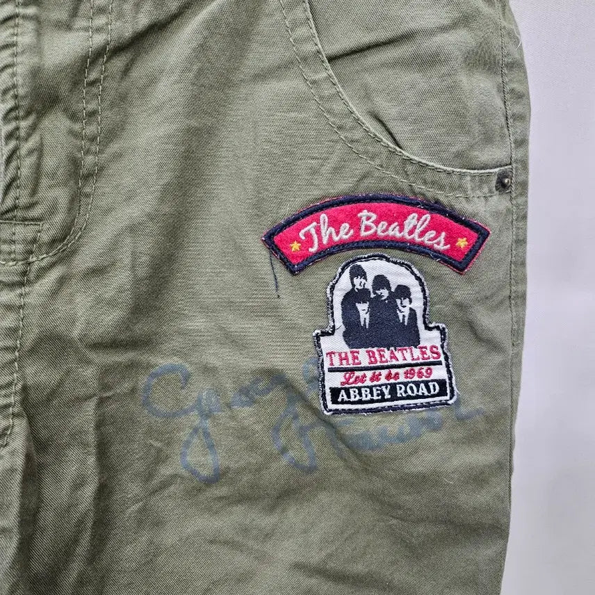 [BUNJANG] The Beatles Khaki Shorts / The Beatles 비틀즈 카키색 반바지