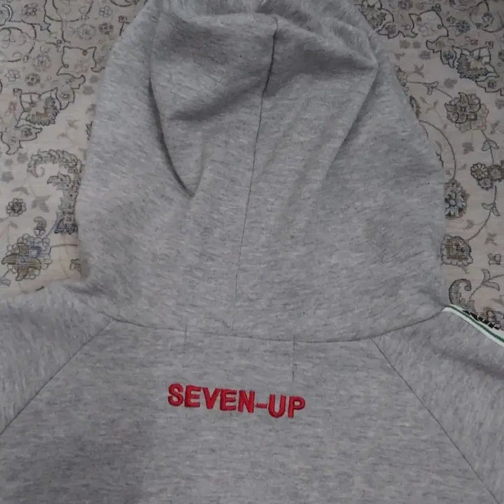 [BUNJANG] Old School Seven Up Short Sleeve Hoodie / 올드스쿨 세븐업  SEVEN-UP 반팔 후디 (98-102)