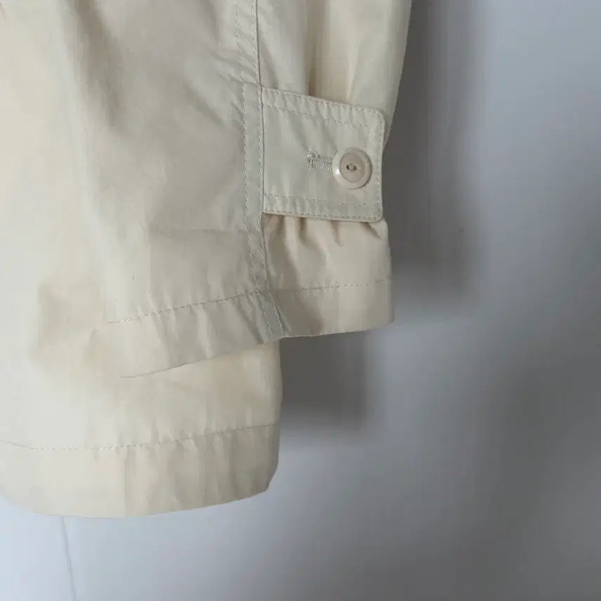 [BUNJANG] Overtake Detachable Hood Half Trench Coat - Ivory / 오버테이크 후드 탈부착 하프 트렌치 아이보리