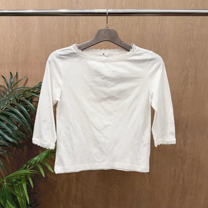 [BUNJANG] Courrèges 7/10 Blouse Lace Cuff Round Neck Slim Fit White / 꾸레쥬 7부 블라우스 레이스 커프스 라운드넥 무지 디테일 슬림핏 화이트