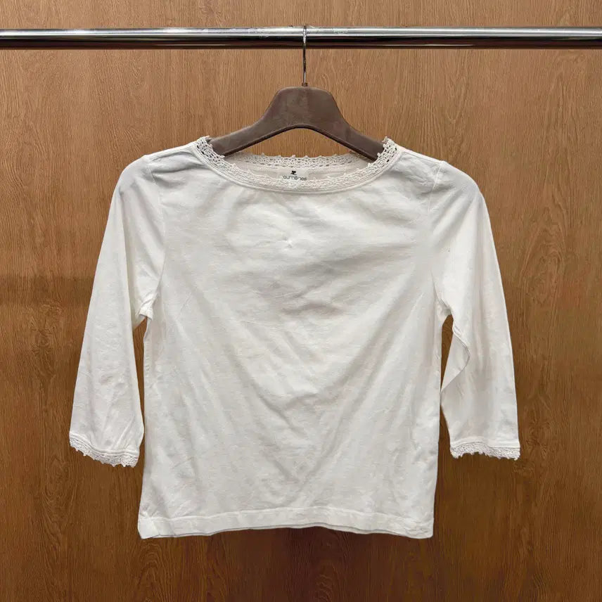 [BUNJANG] Courrèges 7/10 Blouse Lace Cuff Round Neck Slim Fit White / 꾸레쥬 7부 블라우스 레이스 커프스 라운드넥 무지 디테일 슬림핏 화이트